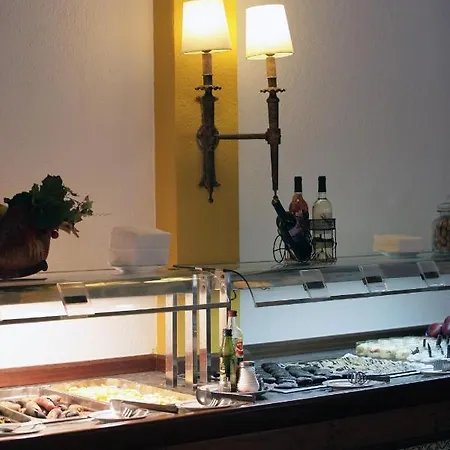 Hotel La Carolina 4*