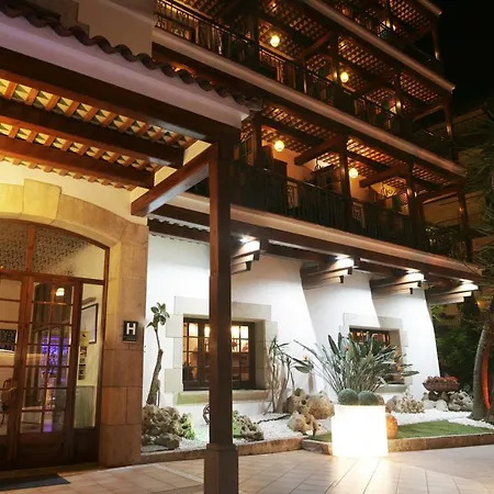 La Carolina Hotel 4*
