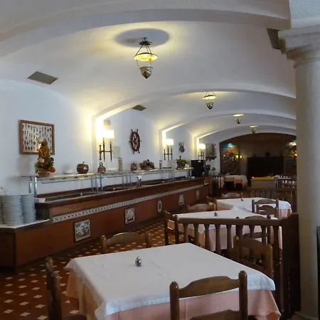 Hotel La Carolina 4*