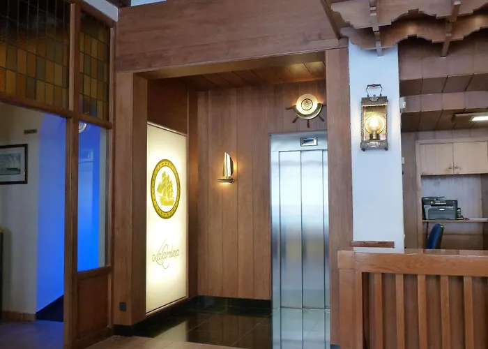 Hotel La Carolina 4*