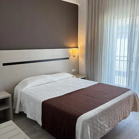 فندق La Carolina 4*