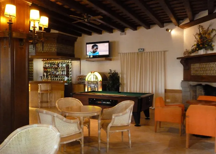 Otel La Carolina 4*