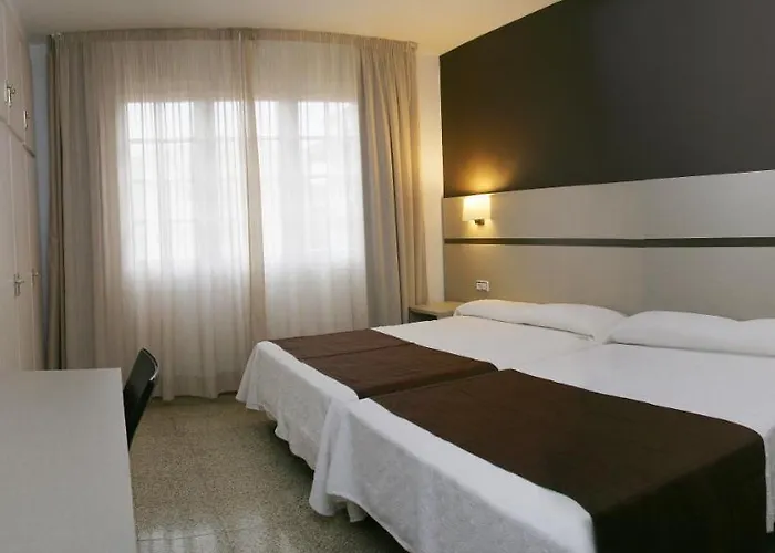 Otel La Carolina 4*
