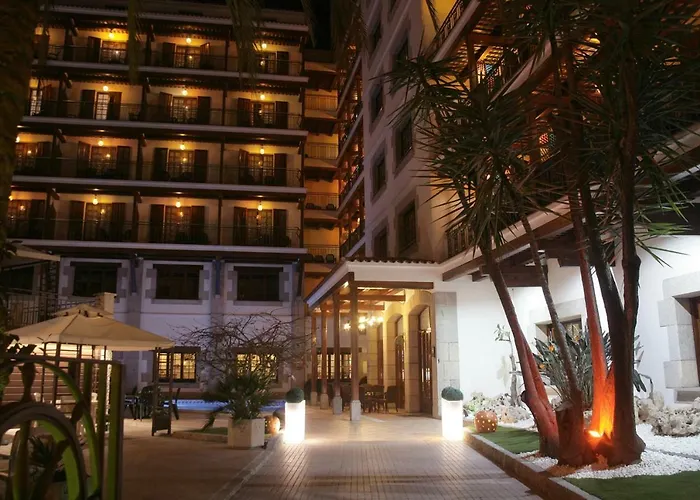 Otel La Carolina 4*