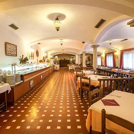 Hotell La Carolina 4*