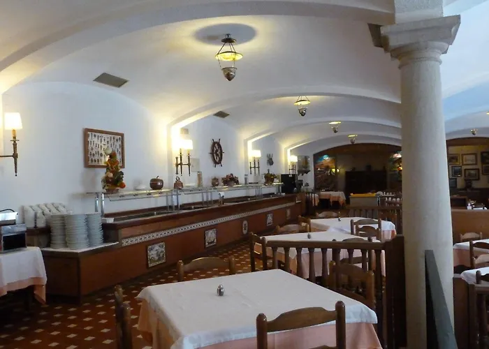 Hotel La Carolina 4*